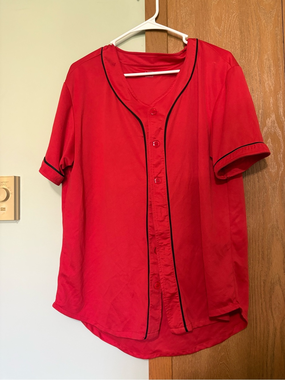 SHEIN Red Short-Sleeve Baseball Button Shirt with Black Trim